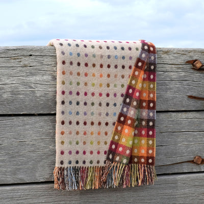 Merino Wool Blankets with multicoloured dots in Beige