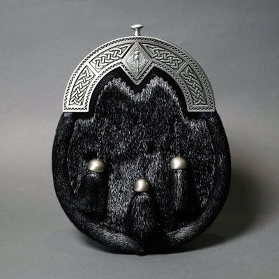Black Seal Dress Sporran with Antique Diamond Thistle Cantle