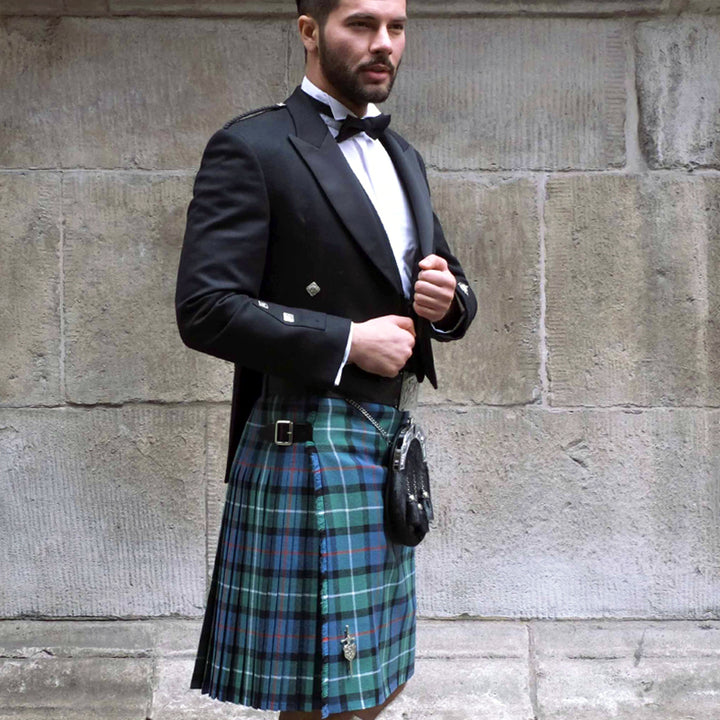 Men's Yard Tartan Kilt Handmade in Braeriach Cloth – Highland Store